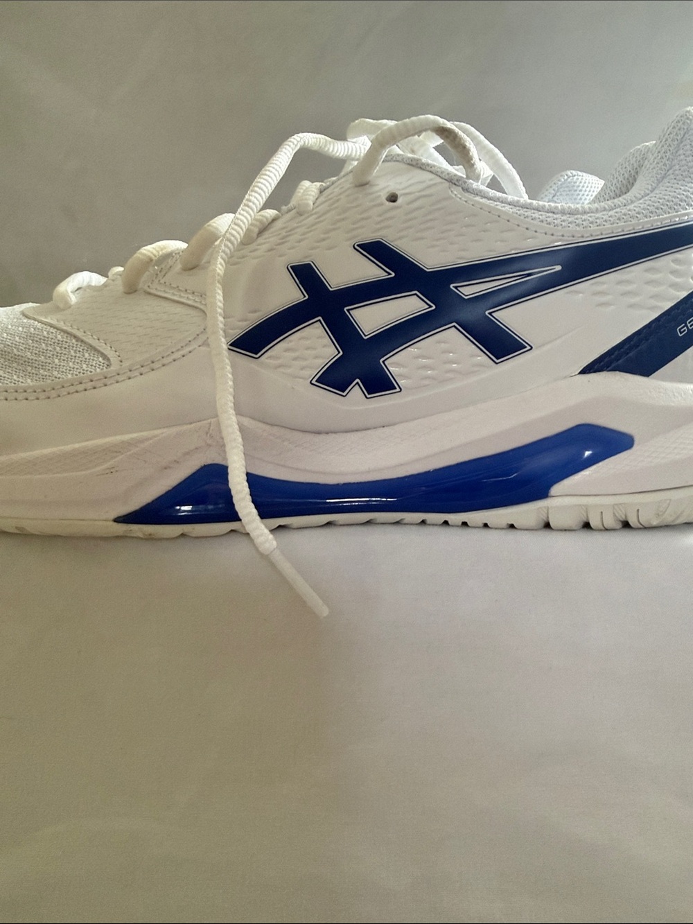 Asics White and Blue Men's Athletic Sneakers GEL-DEDICATE 8